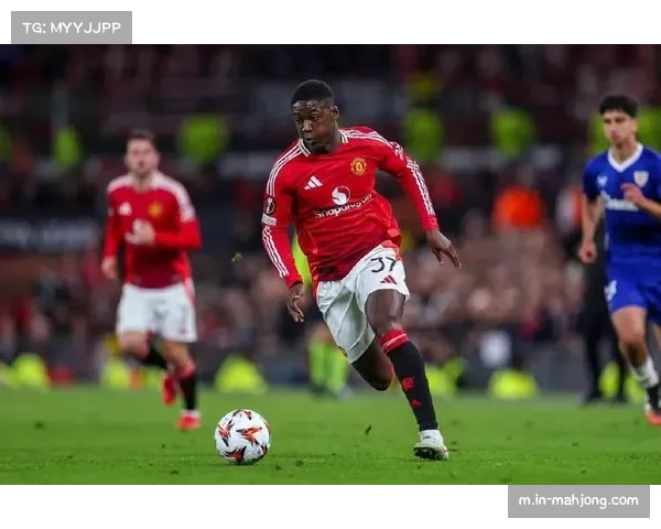 欧洲豪门青训激烈竞争 曼联新星或成转会焦点