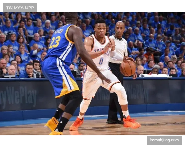 汤普森六号奇迹夜 11记三分助勇士逆转雷霆晋级决赛 汤普森六号奇迹夜 11记三分助勇士逆转雷霆晋级决赛